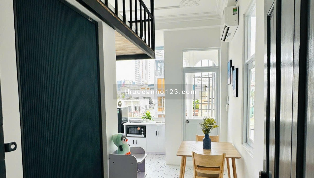 Căn Hộ Ban Công Có Gác, Full Nội Thất, Gần Hàng Xanh, Chợ Bà Chiểu, Sạch Sẽ, An Ninh