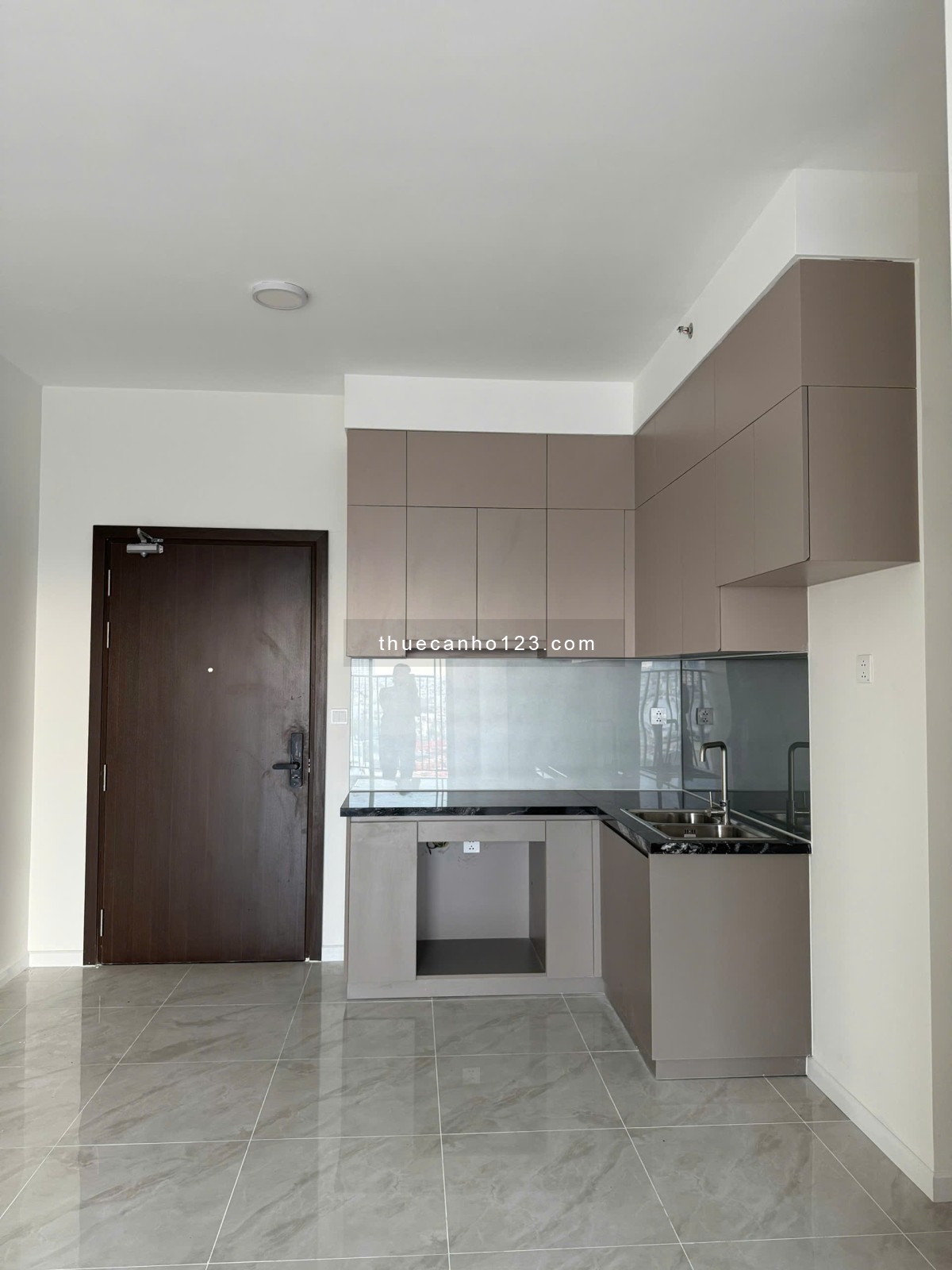 Cho thuê căn hộ Privia Khang Điền – Tầng 9