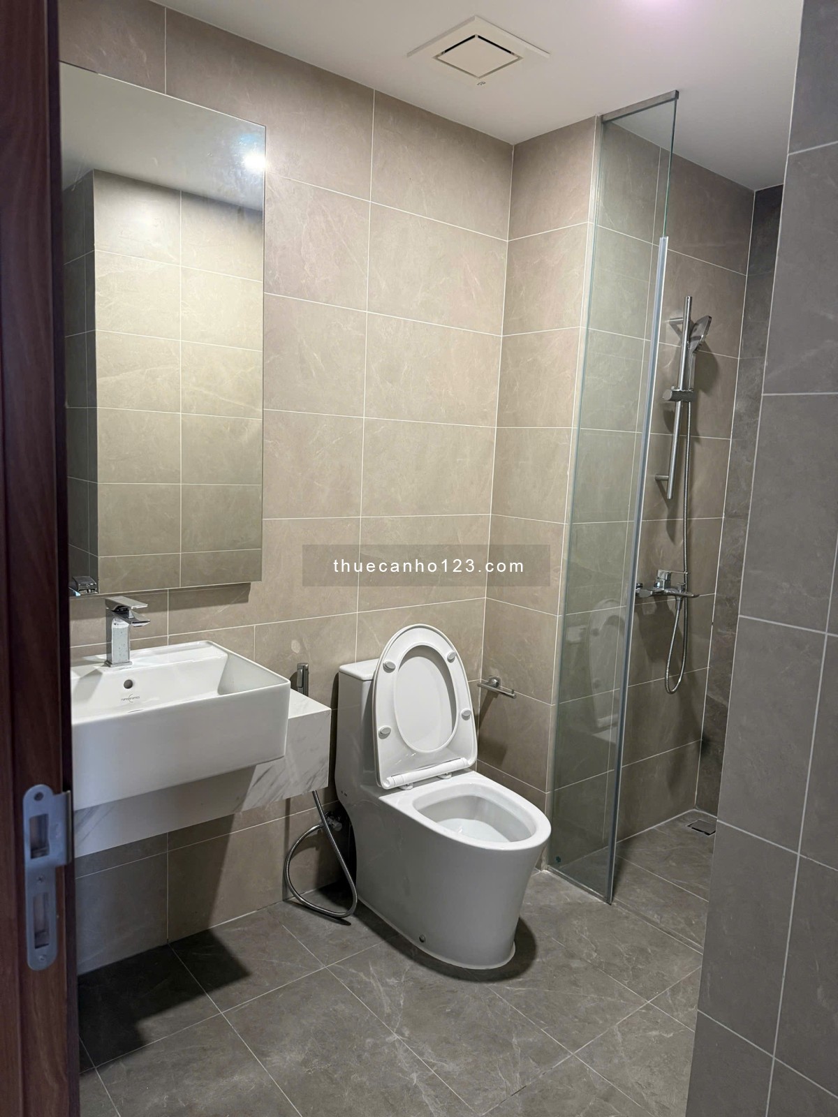 Cho thuê căn hộ Privia Khang Điền – Tầng 9