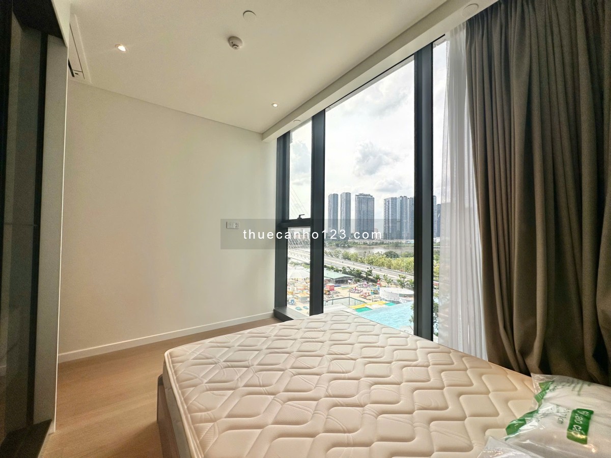 Cho thuê căn hộ 3 phòng ngủ tại Opera Residences, trung tâm của các biểu tượng thành phố.