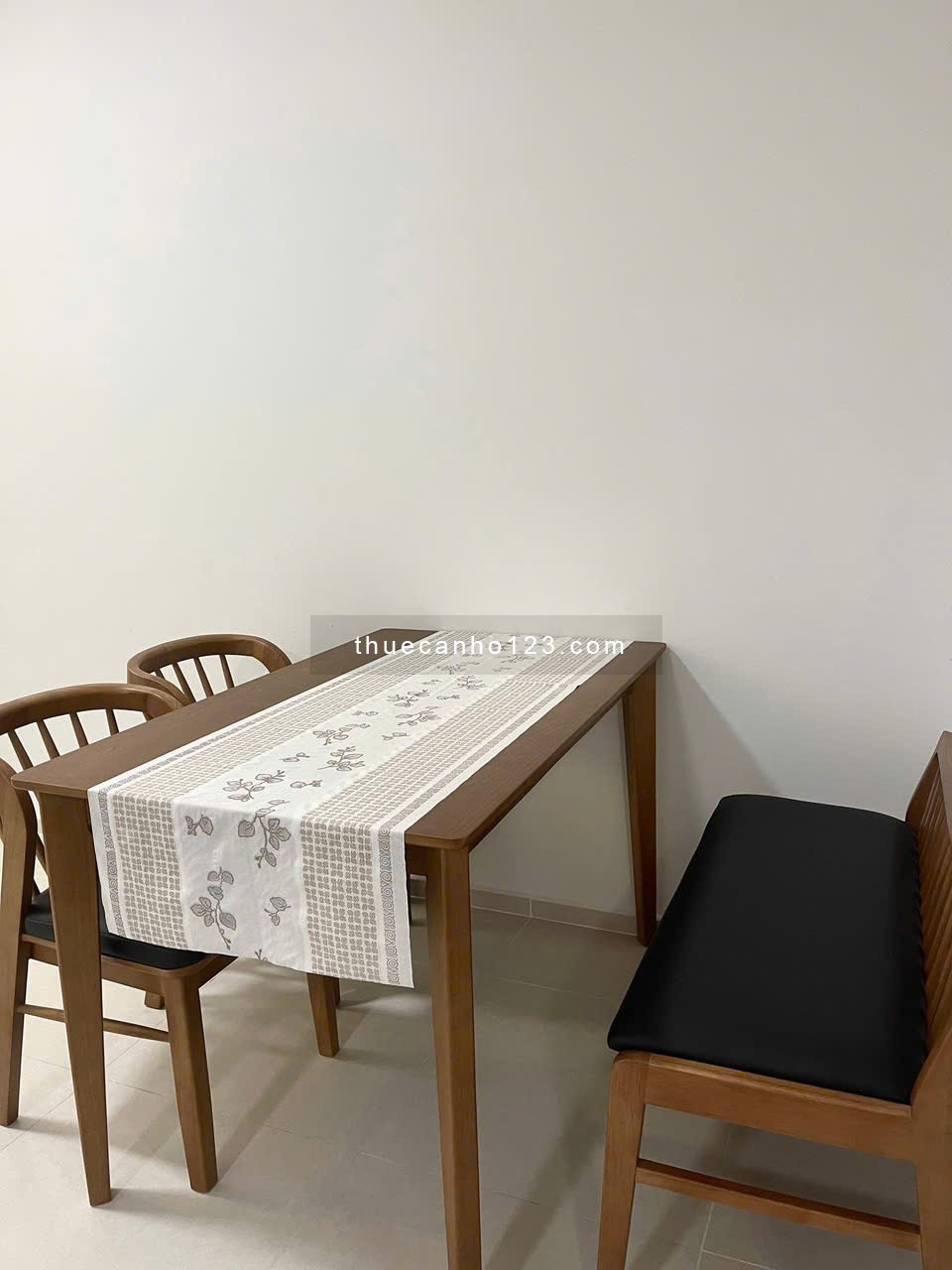 CC Carillon 5, TP, đường Luỹ Bán Bích có 2pn 2wc, ban công, nt mới, 12tr