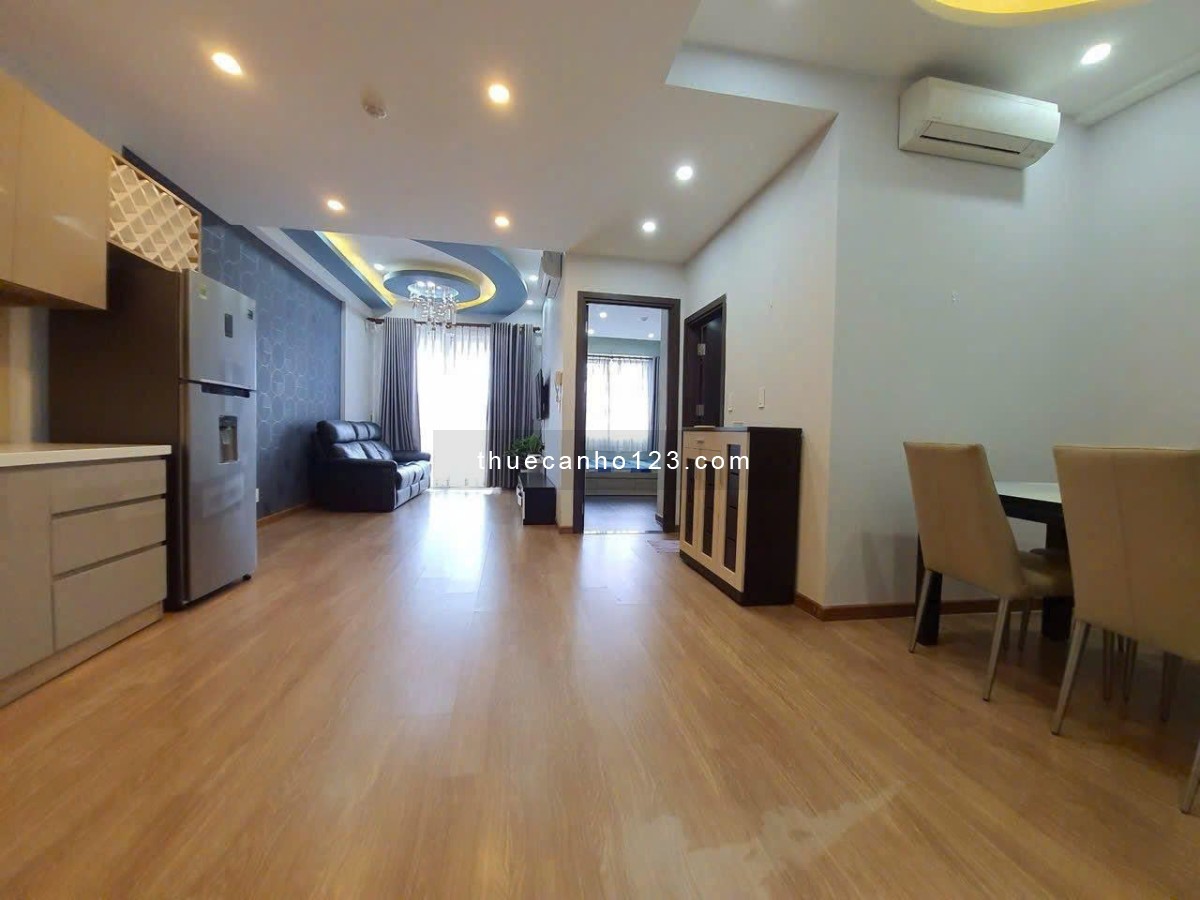 C/c PN Techcons, Hoa sứ, Phú NHuận: 98m2, 2p ngủ, 2wc, NT, 17tr