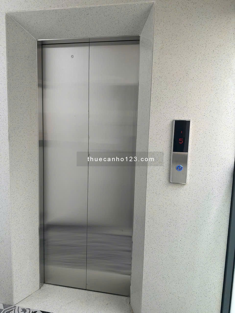 Mới như hình 1001% - Duplex full nội thất - Thang máy - Hầm xe - Ngay cầu Bông Q1 - Chỉ 5 triệu free