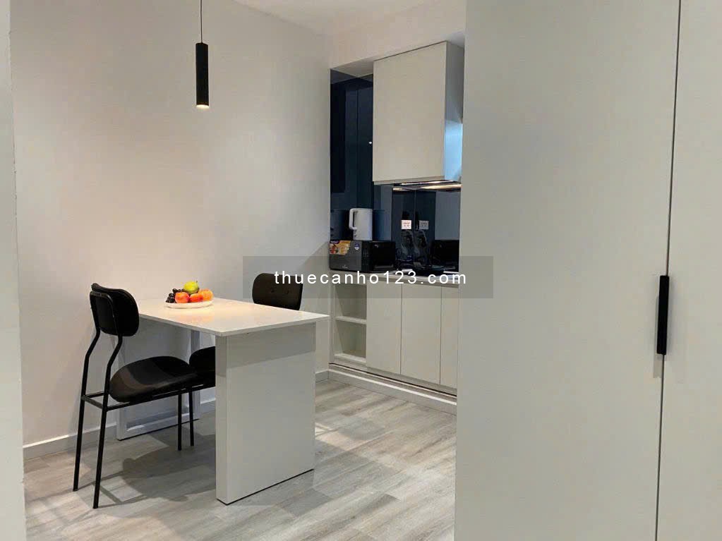 Cho thuê căn hộ Luxury - 30m2 - Ngay Landmark 81 - Cách Metro Tân Cảng 100m