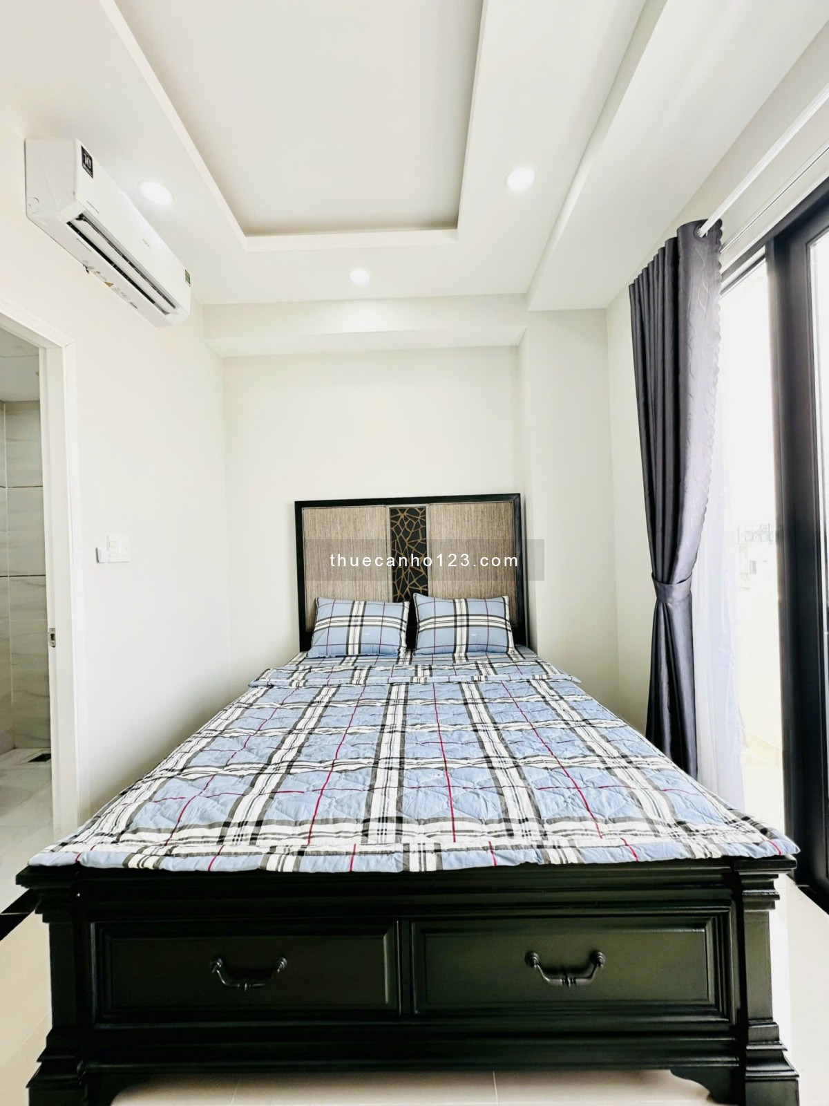 Căn Hộ Full Nội Thất, Ban Công Thoáng Mát, Thang Máy. Ngay Hutech, FTU, GTVT,...