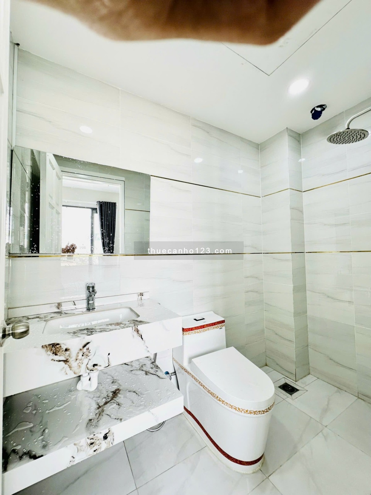 Căn Hộ Full Nội Thất, Ban Công Thoáng Mát, Thang Máy. Ngay Hutech, FTU, GTVT,...