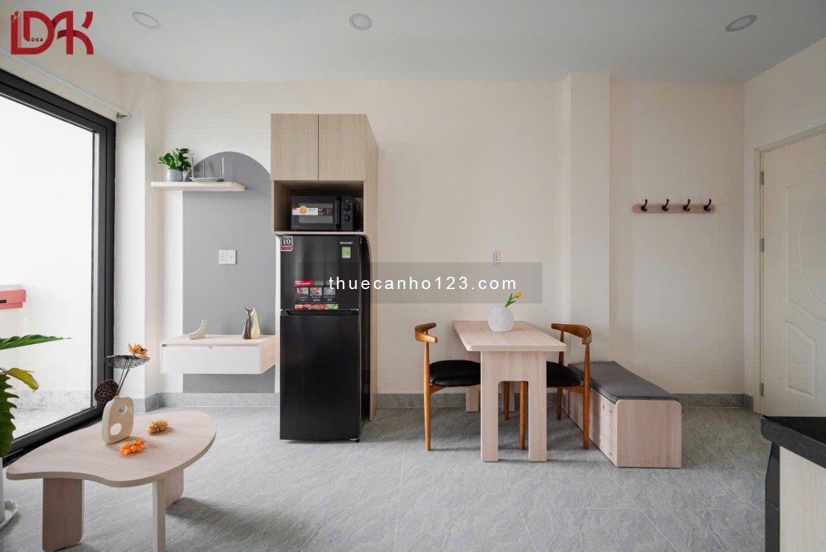 Lâu Lắm Mới Trống Lại Căn Hộ 1PN Ban Công Full Nội Thất, Decor Có Gu - Gần Hàng Xanh