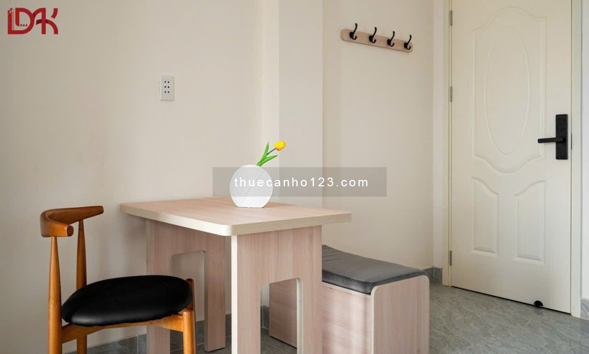 Lâu Lắm Mới Trống Lại Căn Hộ 1PN Ban Công Full Nội Thất, Decor Có Gu - Gần Hàng Xanh