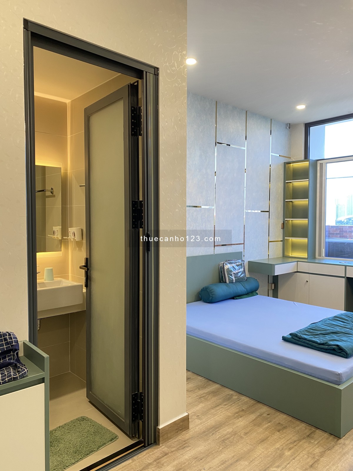 Cần cho thuê officetel Q7 Boulevard