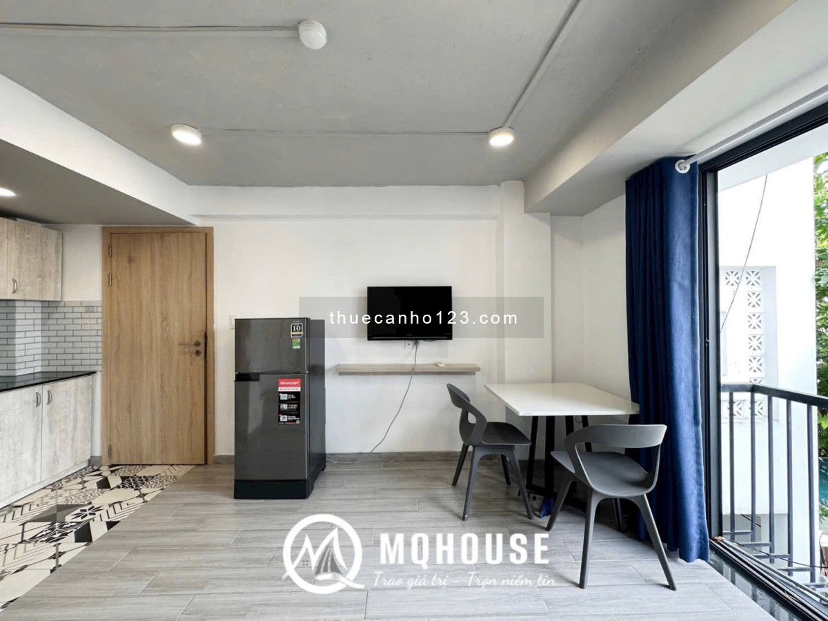 Căn hộ full nội thất có ban công ngay giữa trung tâm Tân bình