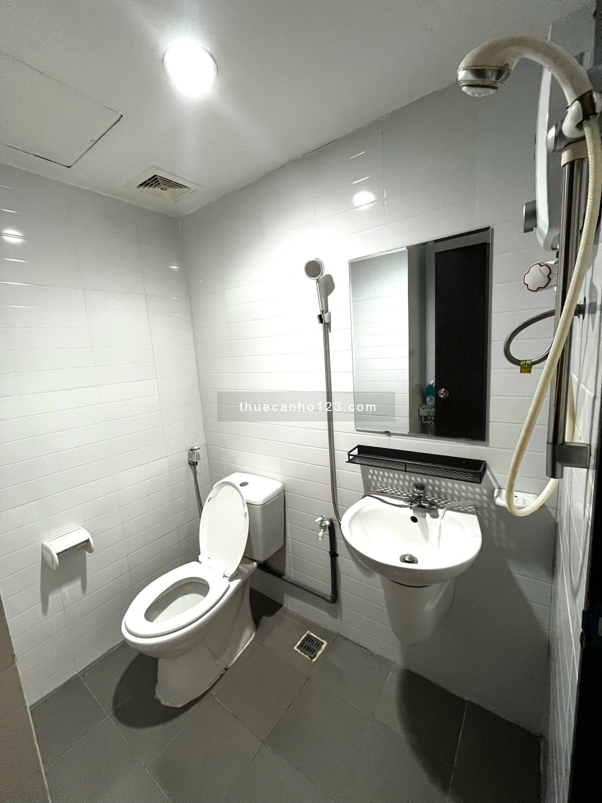 Chính chủ cho thuê full nội thất - 1pn - 1wc - Tầng 14 City Tower - Bình Dương