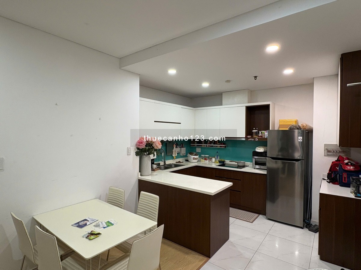 Tôi cần cho thuê căn hộ Hưng Phát Silver Star mặt tiền Nguyễn Hữu Thọ