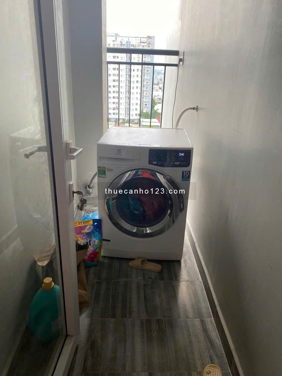 10A Trần Nhật Duât, Tân Định, Q1: 75m2, có nội thất, 1p ngủ +, 10tr5/th