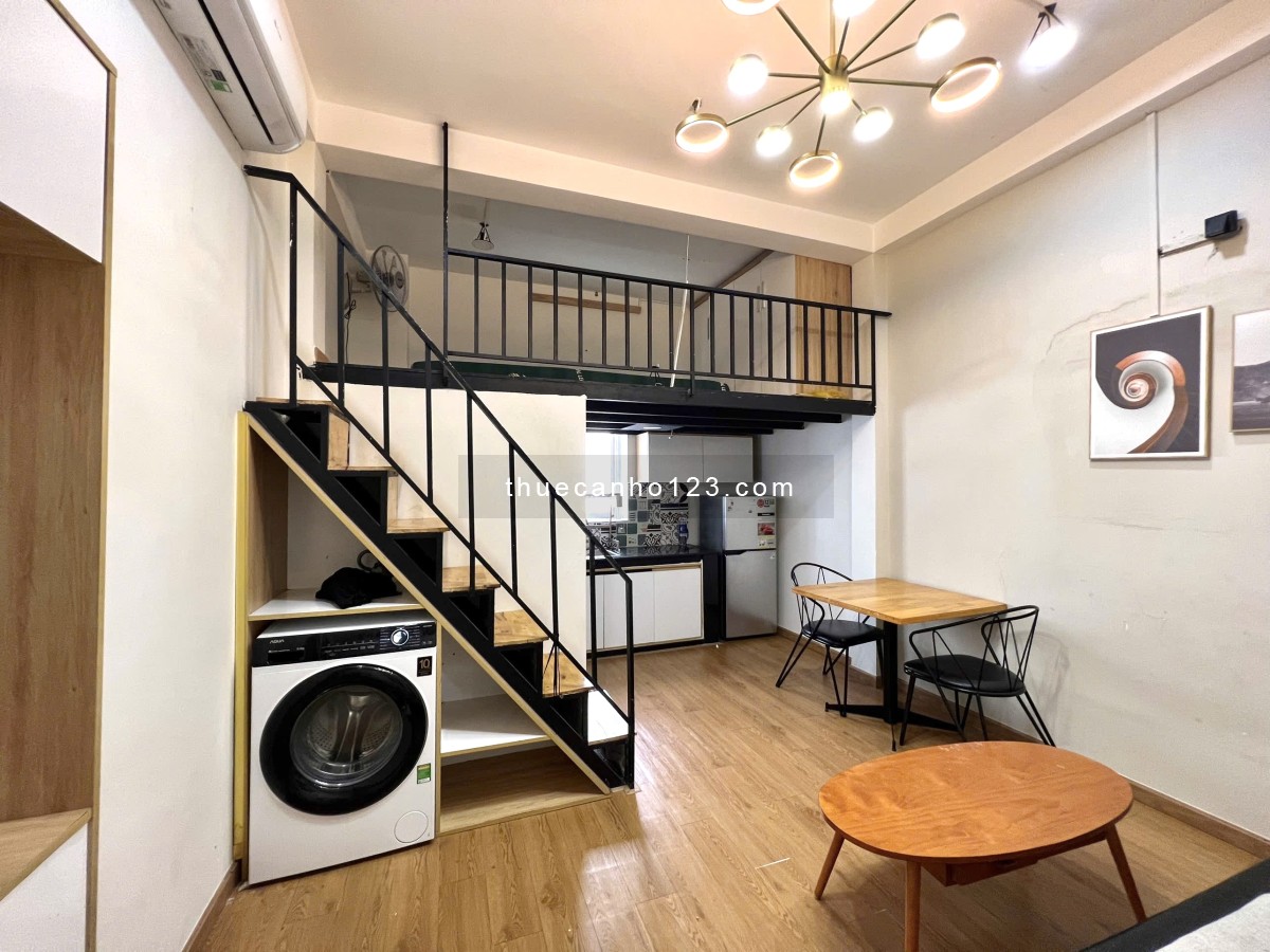 Căn hộ Duplex Quận 1 sát Bình Thạnh gần Hutech, Hồng Bàng, UEF, UEH - Máy giặt riêng, ban công