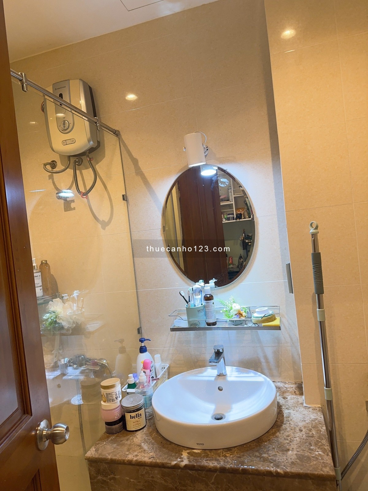 Cho thuê chung cư Sky Center OT 10tr full nội thất, lh em Phi xem nhà nhé