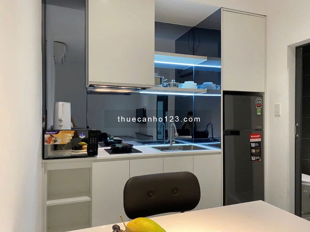 1Pn tách bếp, full nội thất, máy hút mùi, bàn ăn, tủ đồ, gần Landmark,Q1,3,Ngô Tất Tố, Huỳnh Mẫn Đạt