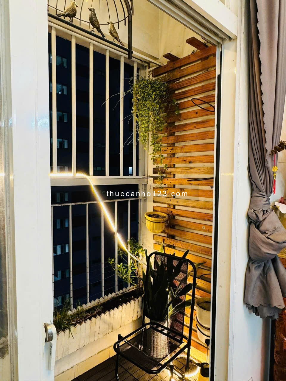 Screc Tower, Trường Sa, Q3: 10tr5/th, Nội thất đẹp, 1p ngủ, 1WC,