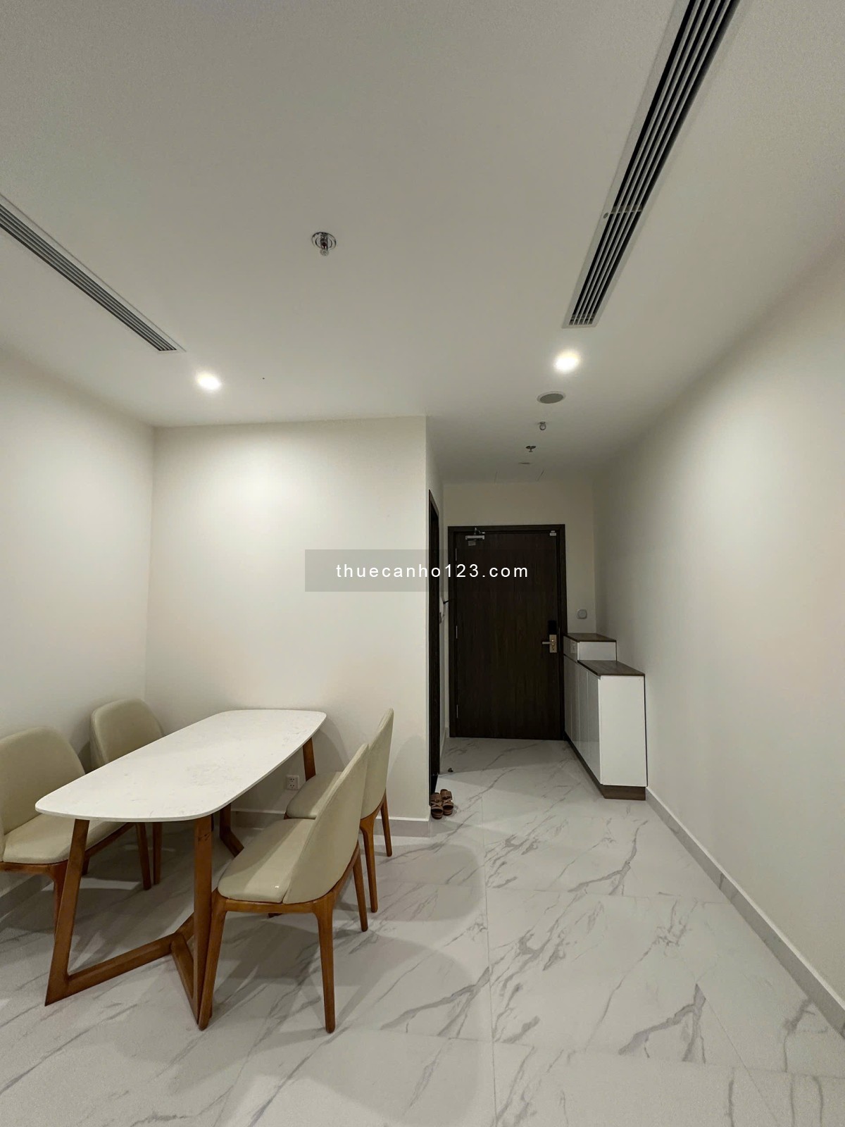 Cho thuê căn 2PN - 2WC, full nội thất tại tòa The Beverly - Vinhomes Grand Park