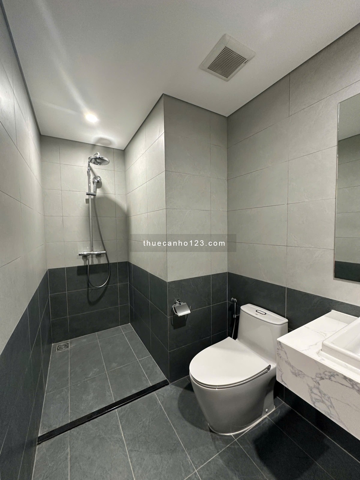 Cho thuê căn 2PN - 2WC, full nội thất tại tòa The Beverly - Vinhomes Grand Park