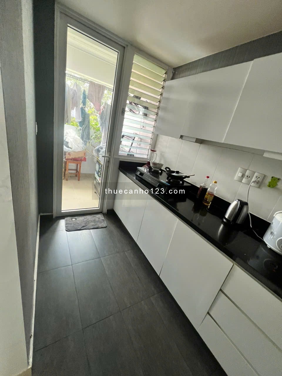 Mình cần Cho thuê căn hộ Krista - 2PN, 2WC, 80m2, full NT giá thuê chỉ từ 12tr/tháng