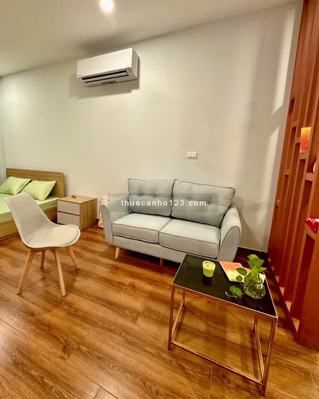 Căn Hộ 1PN, Full nội thất, sofa, ánh sáng tự nhiên, thang máy, khu dân trí cao, yên tĩnh,Gần Q1,3,PN