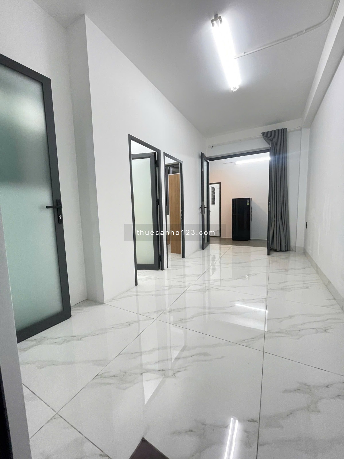 3Pn máy lạnh mỗi phòng, ban công, tách bếp,full ntcb thang máy, hầm xe,5ng5xe,gần Đh Văn Lang,Gò Vấp