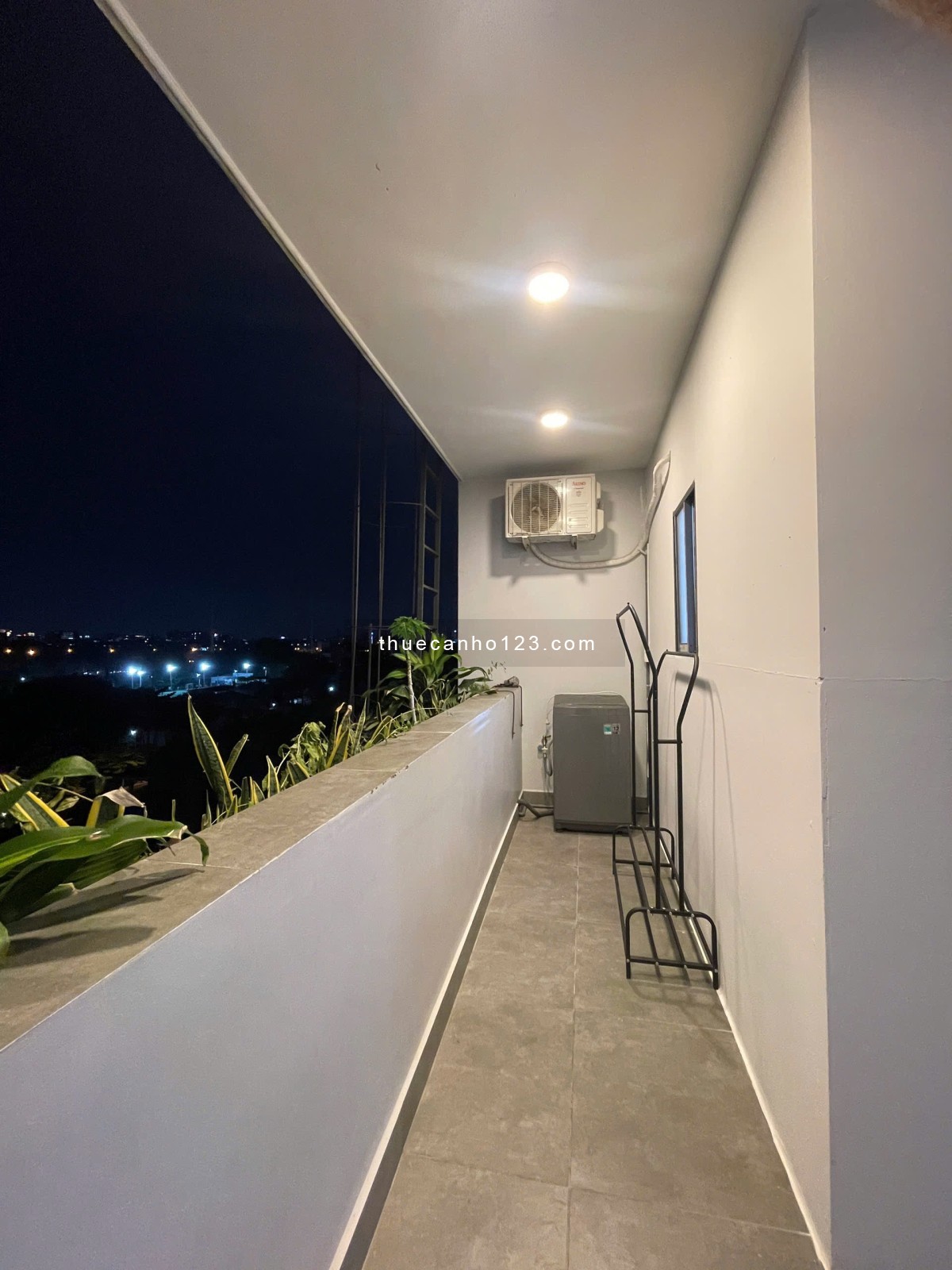 3Pn máy lạnh mỗi phòng, ban công, tách bếp,full ntcb thang máy, hầm xe,5ng5xe,gần Đh Văn Lang,Gò Vấp