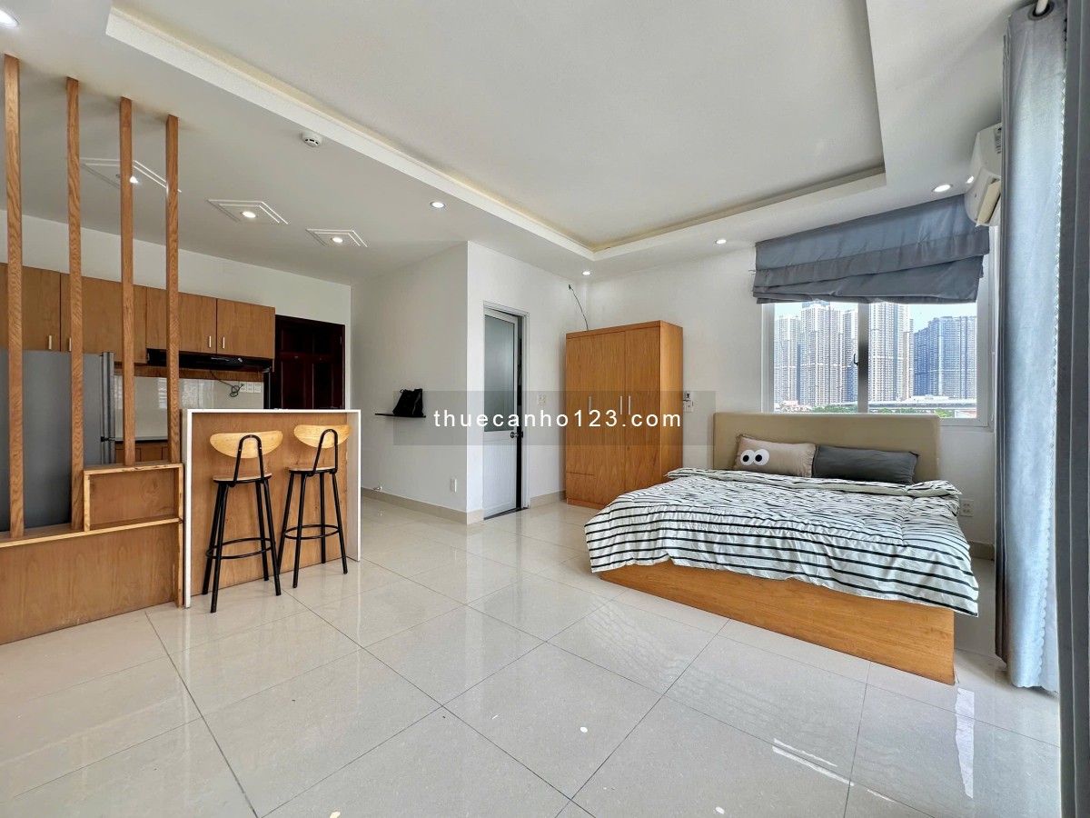 Căn hộ 1Pn ban công thoáng mát, nhiều ánh sáng tự nhiên, thang máy, full nội thất, máy giặt riêng