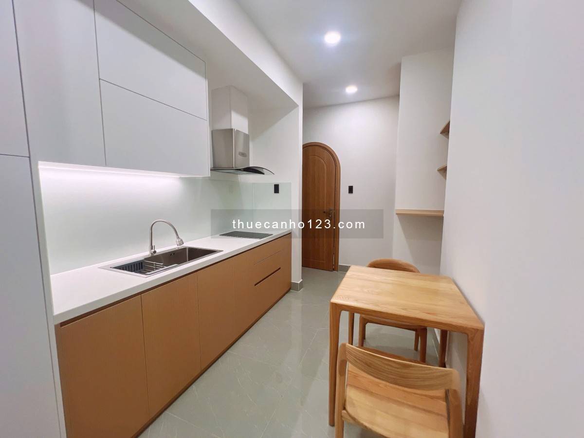 1Pn tách bếp, ban công, full nội thất, thiết kế tiện lợi, khu dân trí cao, máy giặt riêng gần PN, GV