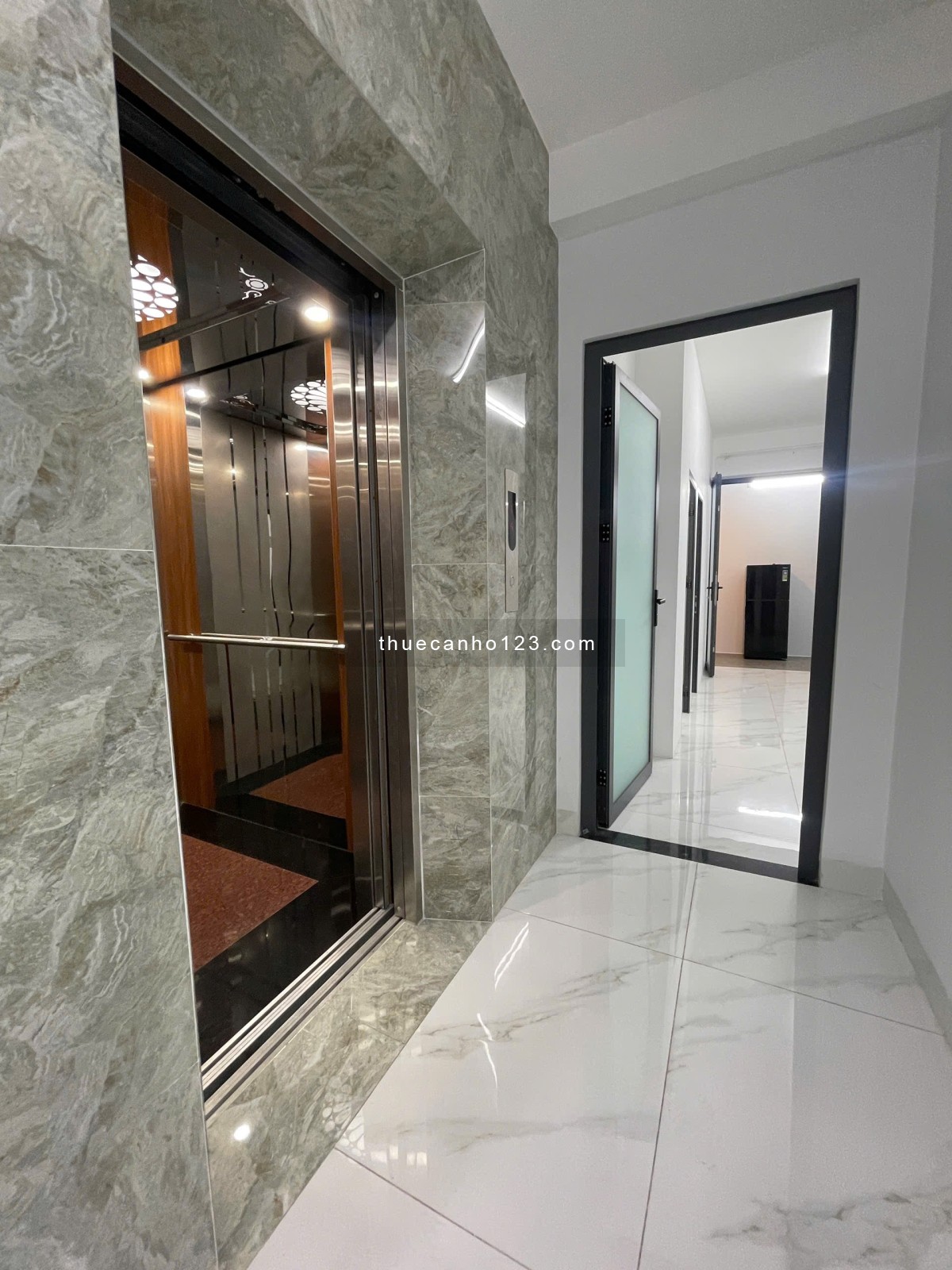 3Pn máy lạnh mỗi phòng, ban công, tách bếp,full ntcb thang máy, hầm xe,5ng5xe,gần Đh Văn Lang,Gò Vấp