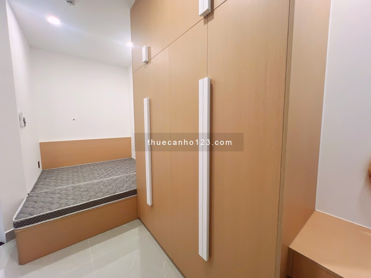 1Pn tách bếp, ban công, full nội thất, thiết kế tiện lợi, khu dân trí cao, máy giặt riêng gần PN, GV