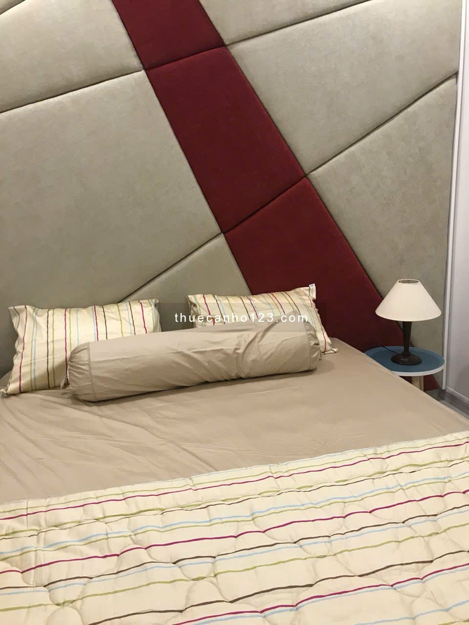 Cho thuê căn hộ 2 phòng ngủ tại VINHOMES GOLDEN RIVER BASON Quận 1