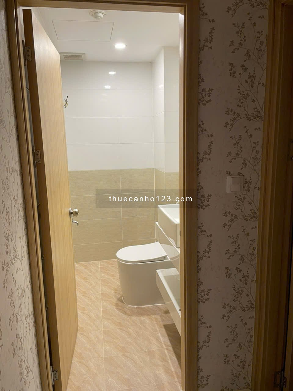 Villa West Gate 2PN 2WC kết hợp kinh doanh/VP/ở - Giá 13 triệu/tháng