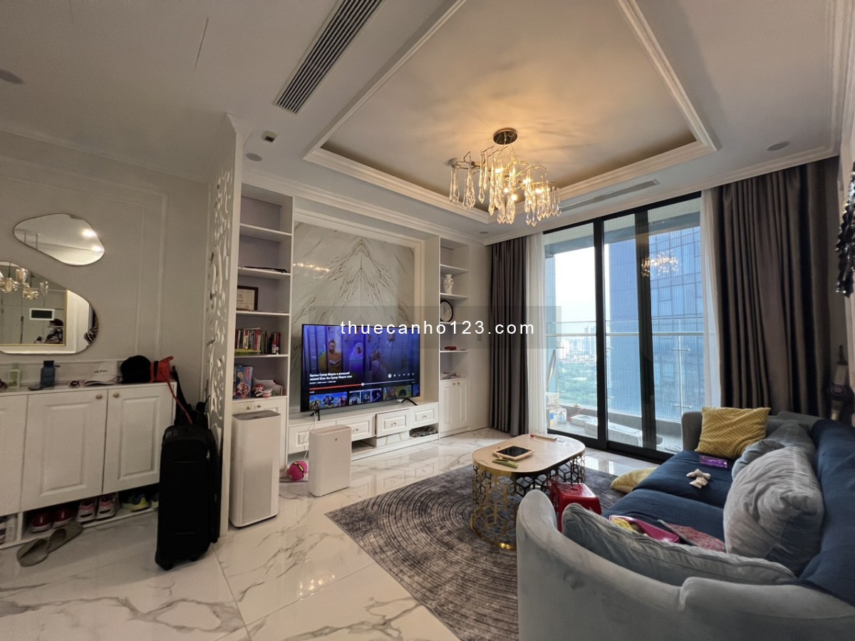 Cho thuê Căn 3 ngủ - Full đồ rời - Sunshine City - Tầng cao trung - View Sân Golf