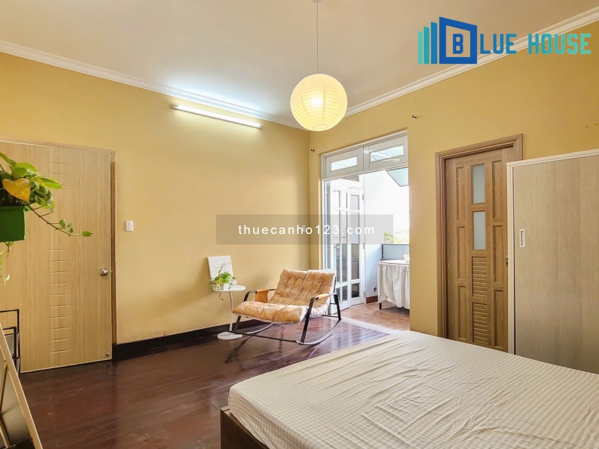 Căn hộ ban công full nội thất ngay gần cầu Lê Văn Sỹ | free phí xe và dịch vụ