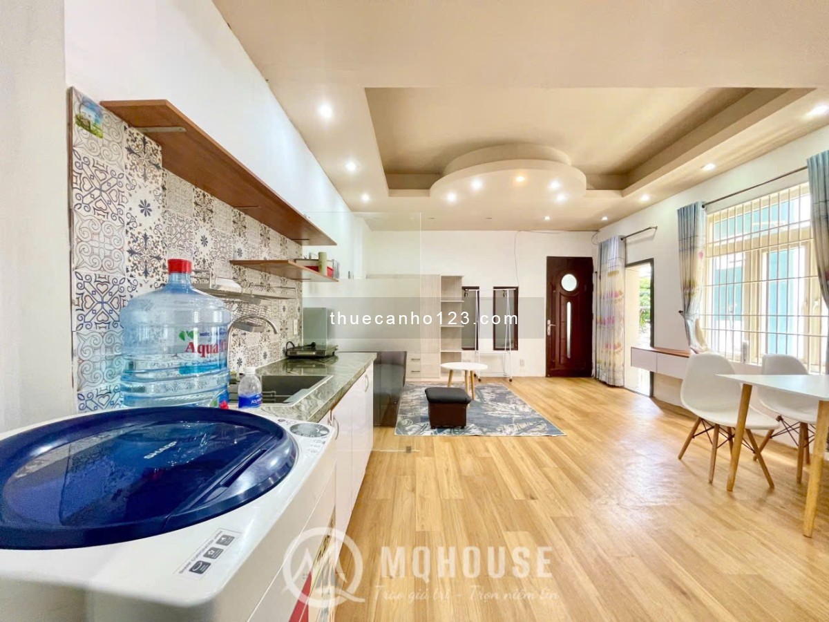 Cho thuê căn hộ dịch vụ full nội thất nằm ngay Cộng Hoà, khu an ninh