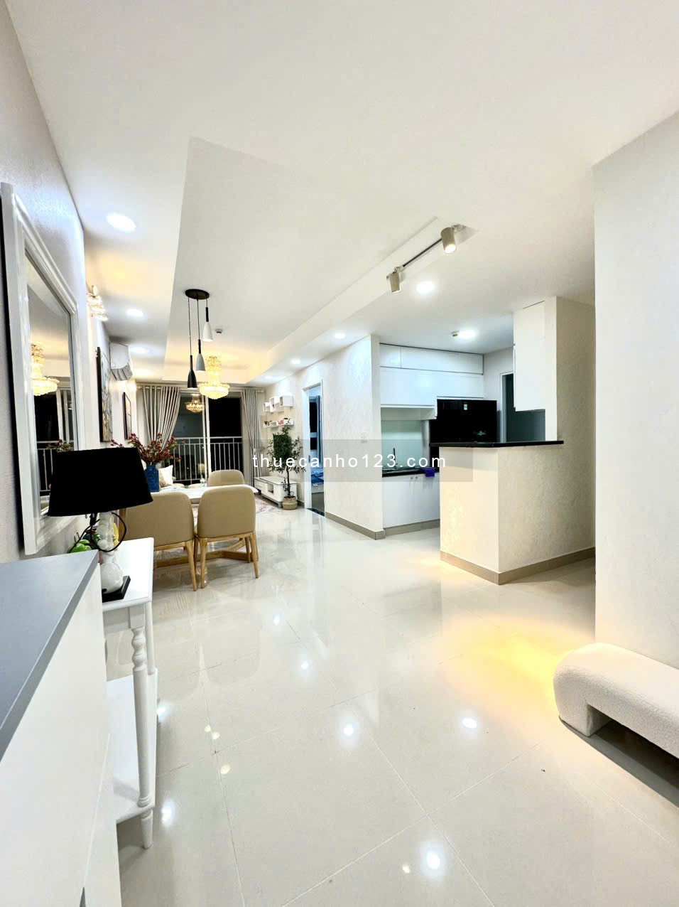 Cho thuê căn hộ Central Plaza -65m2, 2pn, 12TR/TH - Chính chủ, không trung gian