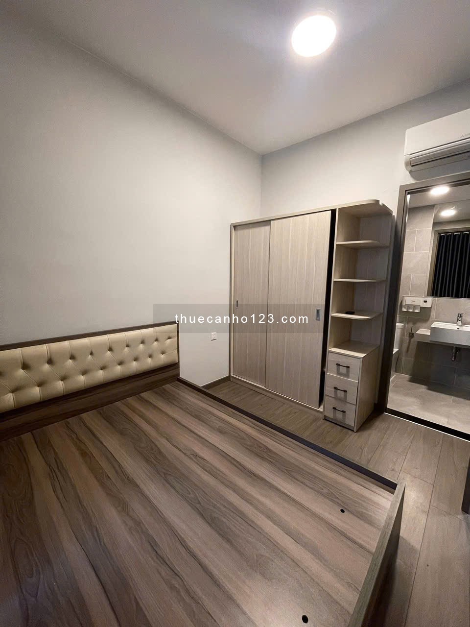 Chung cư Tân Phước, Lý Thường Kiệt, Q11: 70m2, 2pn, 2wc, ban công, 12triệu