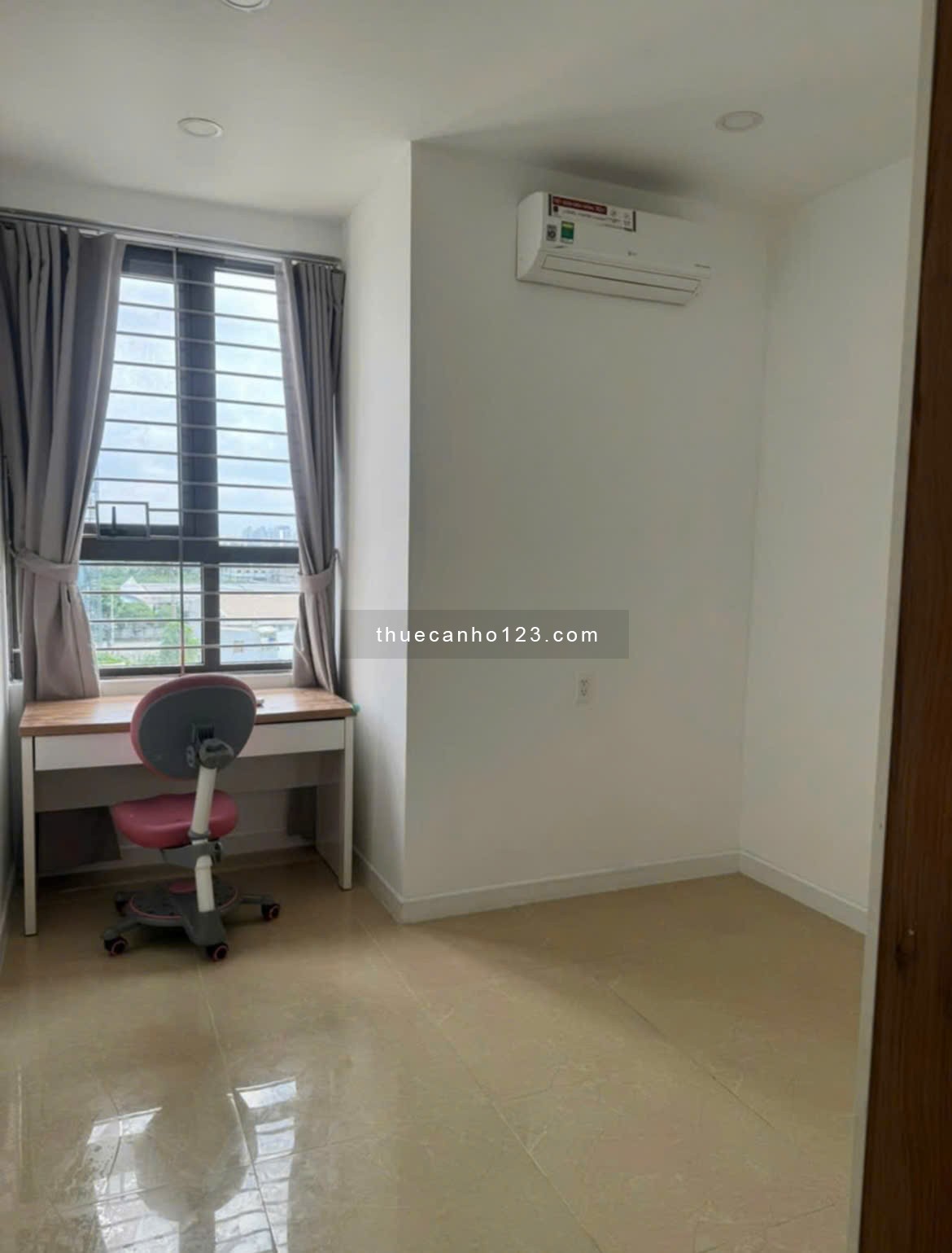 Chung cư Tân Phước, Lý Nam Đế, Q11: 2p ngủ, 2wc, Ko NT, 11tr5/th