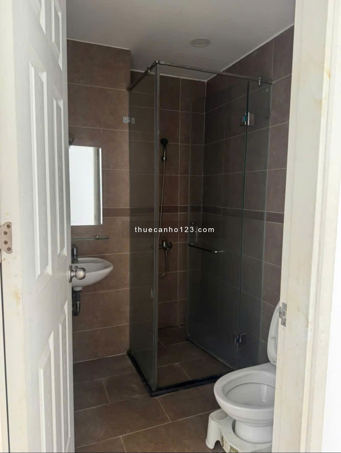 Chung cư Tân Phước, Lý Nam Đế, Q11: 2p ngủ, 2wc, Ko NT, 11tr5/th