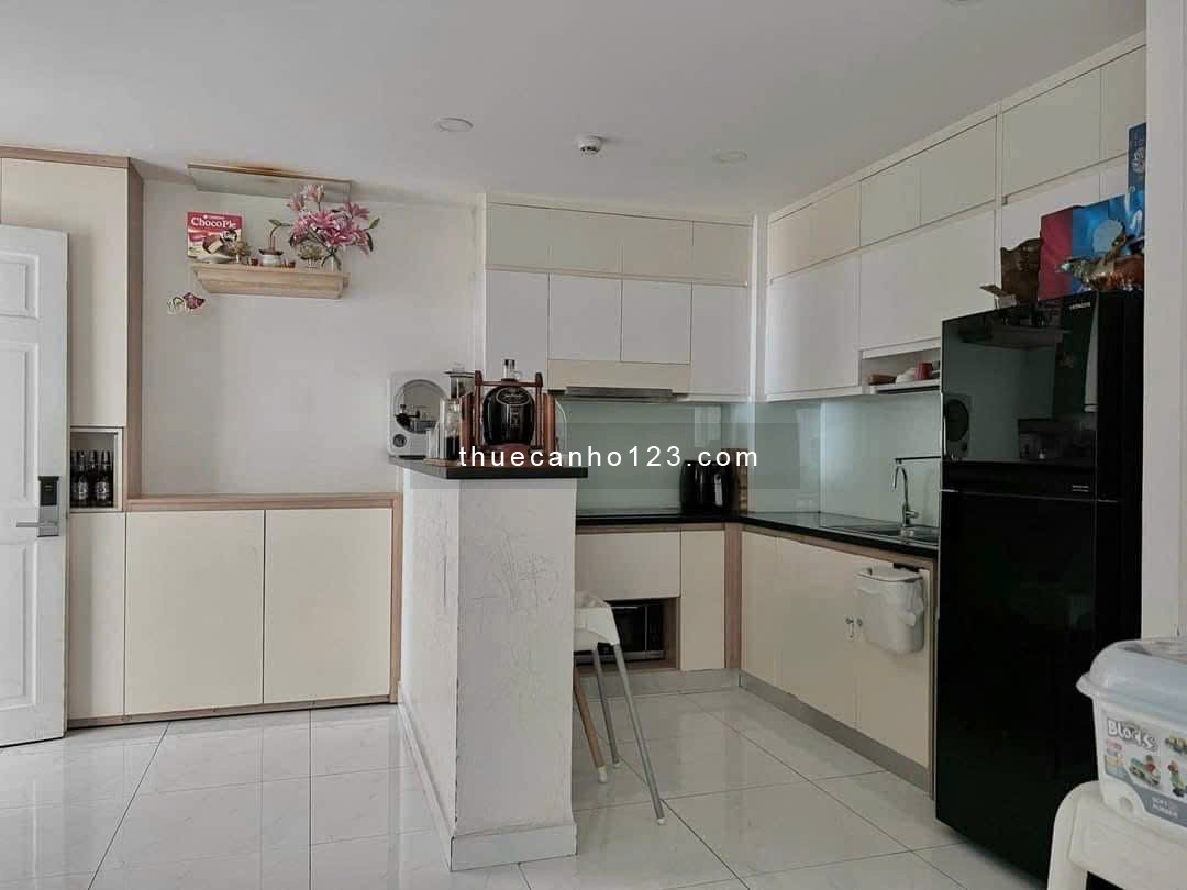 Chung cư Hoa Sen, Lạc Long Quân, Q11: 70m2, 2p ngủ,11tr/th, Bancong.