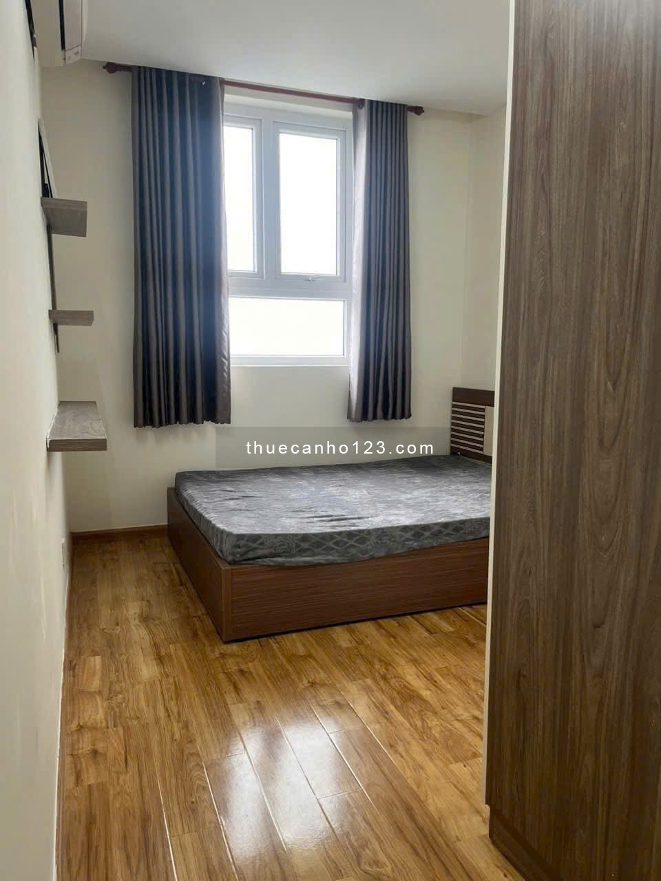 Chung cư SG Tower, Thoại Ngọc Hầu, TP: 2p ngủ, có nội thất, 60m2, 7tr5