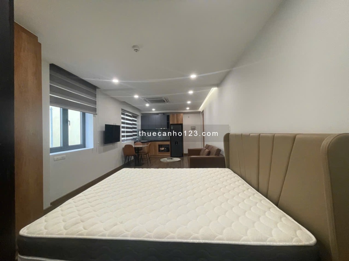 Căn Hộ New 100%, Dạng 1pn ban công, full nội thất, máy giặt riêng, bếp hút mùi, Q1 qua 5p