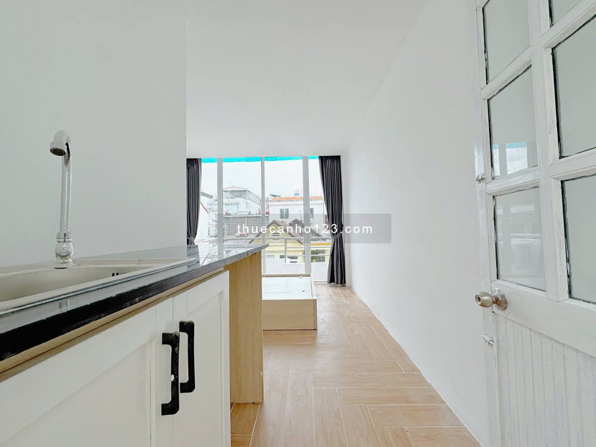 Phòng có Ban Công Thoáng Mát – Full Nội Thất - P13, Q.Tân Bình