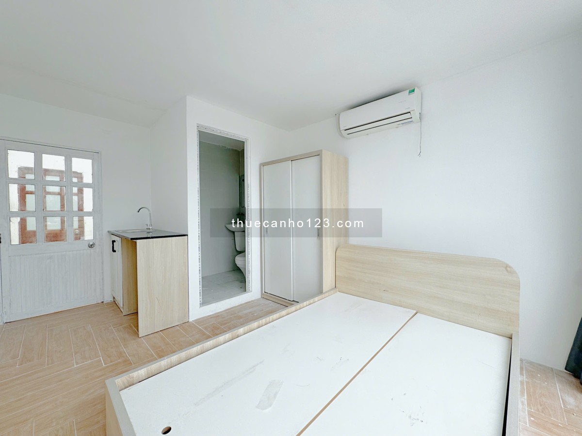 Phòng có Ban Công Thoáng Mát – Full Nội Thất - P13, Q.Tân Bình