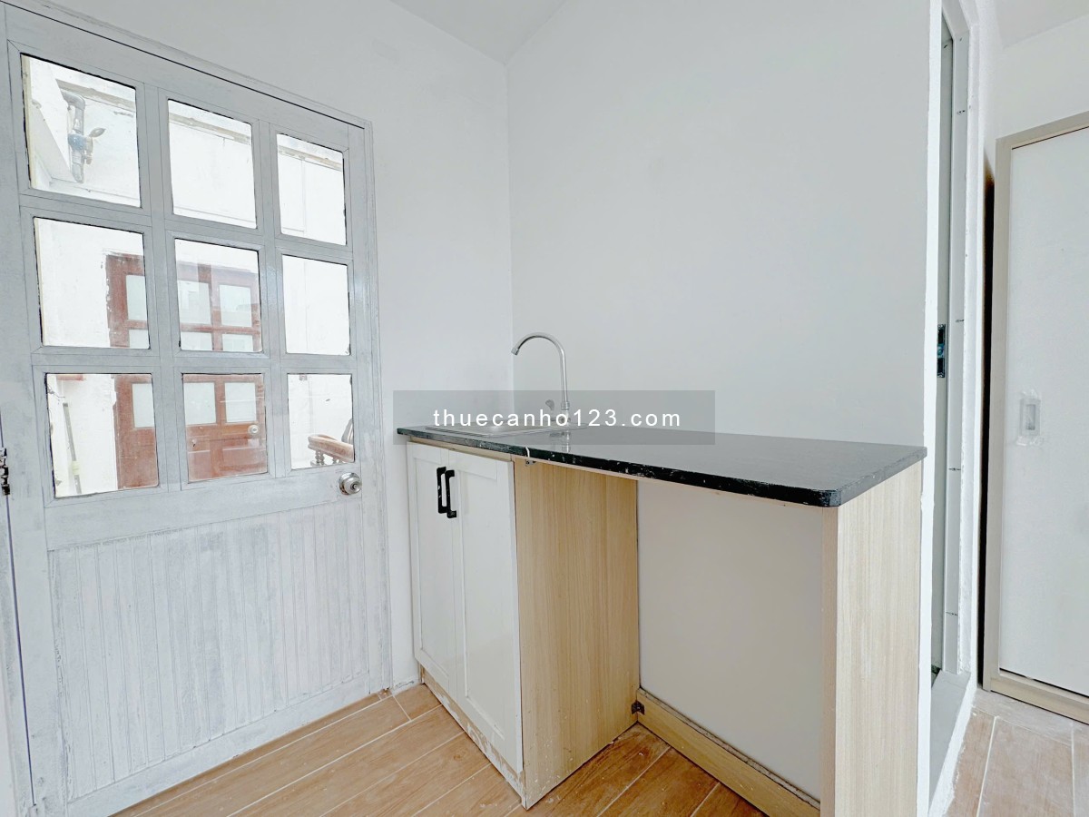 Phòng có Ban Công Thoáng Mát – Full Nội Thất - P13, Q.Tân Bình