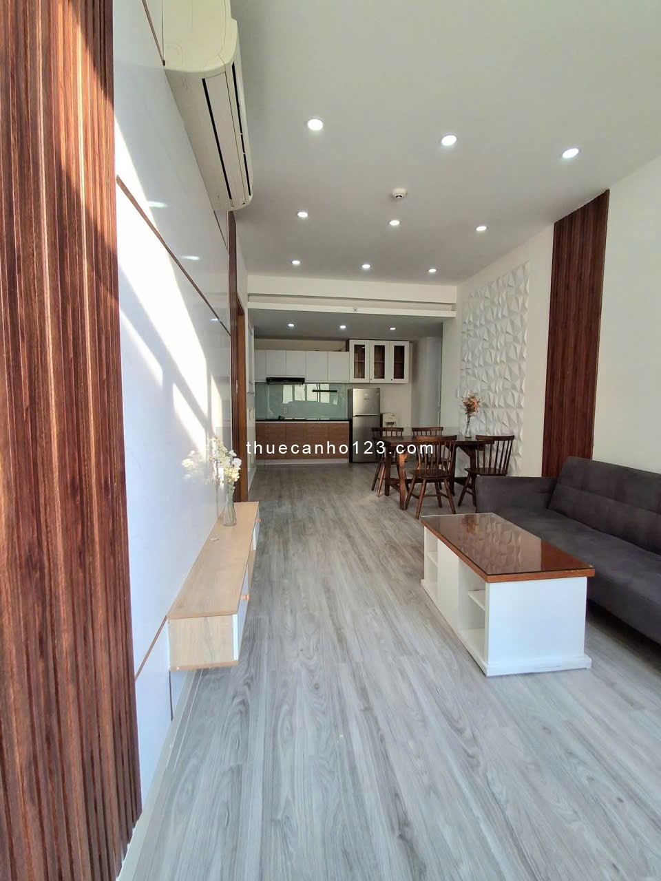 Chung cư Ruby, Nguyễn Sỹ Sách, TB: 2p ngủ, 2wc, nội thất, 87m2, 9tr5