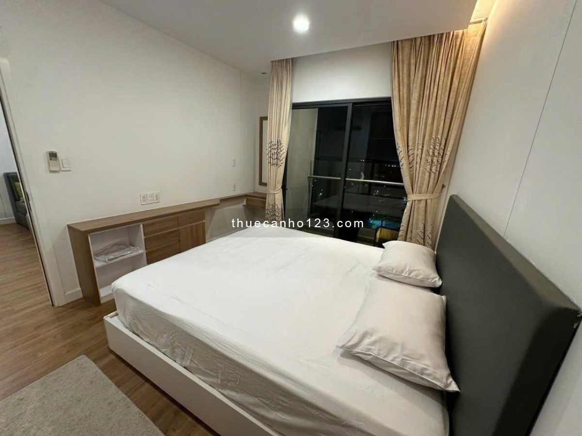 Chung cư Resgreen, Thoại Ngọc Hầu, TP: 2p ngủ, nội thất, 70m2, 11tr5