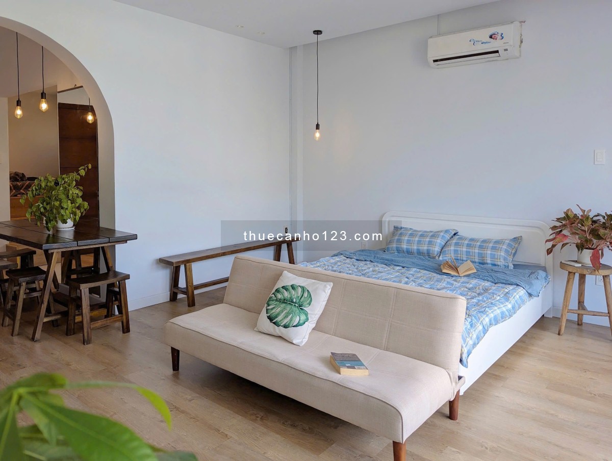 Căn hộ 2 phòng ngủ 60m2 full nội thất có ban công view cực chill ngay giữa trung tâm Tân Bình