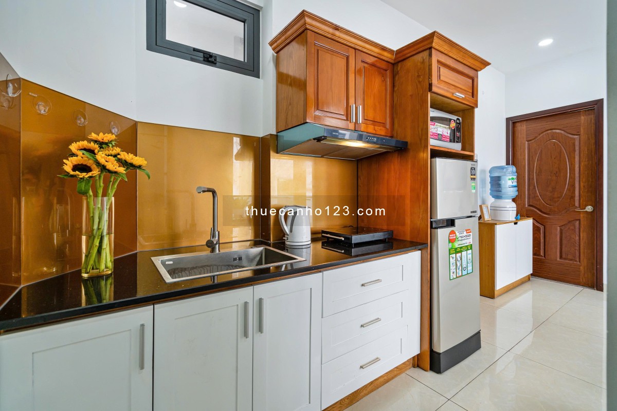 Căn hộ cao cấp full nội thất , có nhận ngắn hạn , ngay giữa trung tâm TânBình tiện qua các quận khác